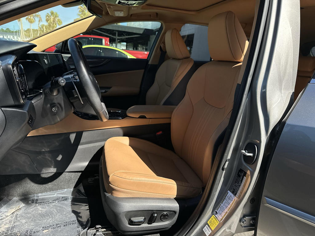 Thumbnail: 2025 Lexus ES - 10