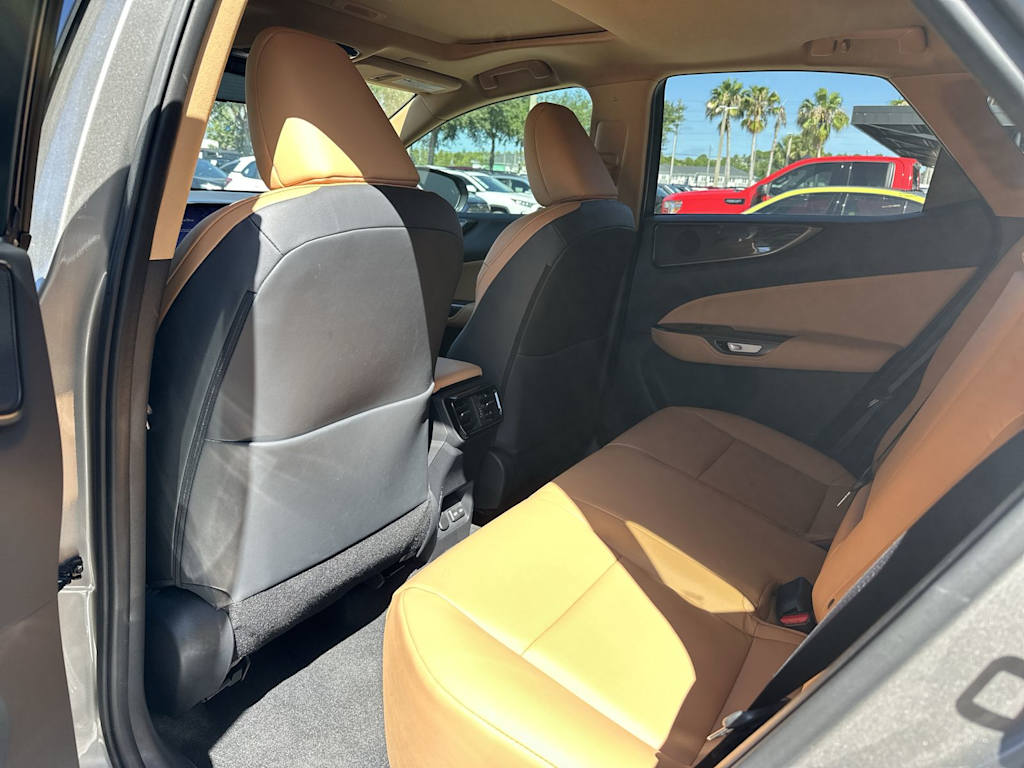 Thumbnail: 2025 Lexus ES - 25
