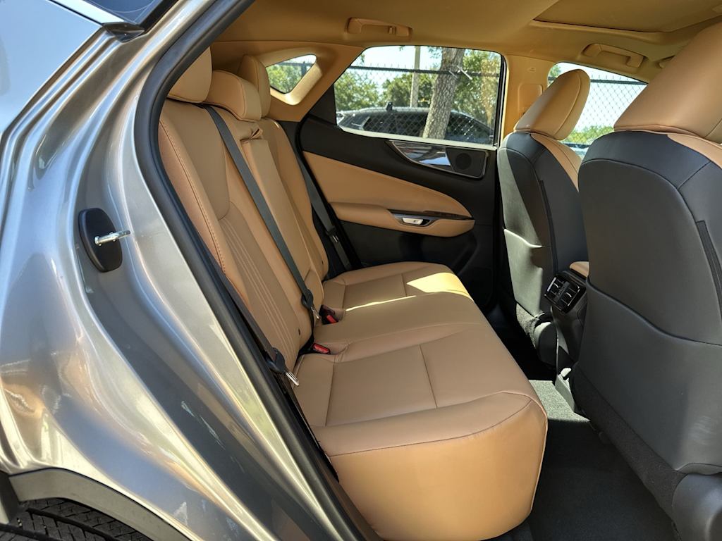 Thumbnail: 2025 Lexus ES - 26
