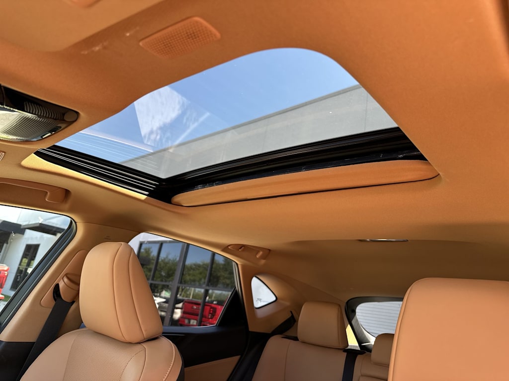 Thumbnail: 2025 Lexus ES - 28