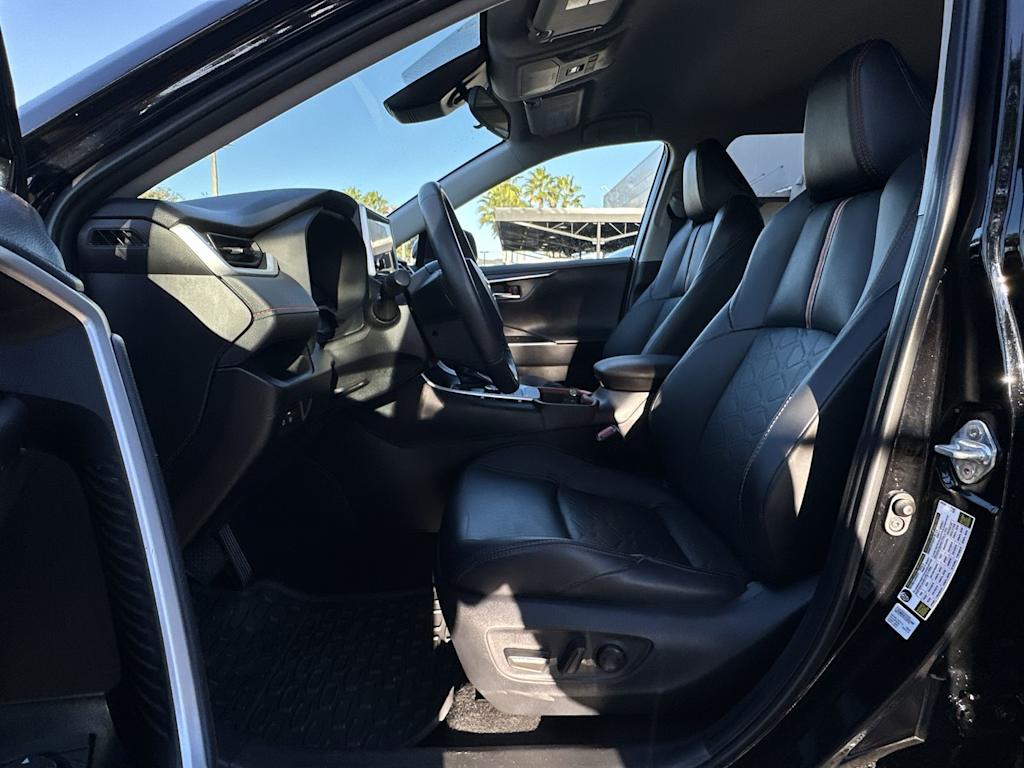 Thumbnail: 2024 Toyota RAV4 - 11