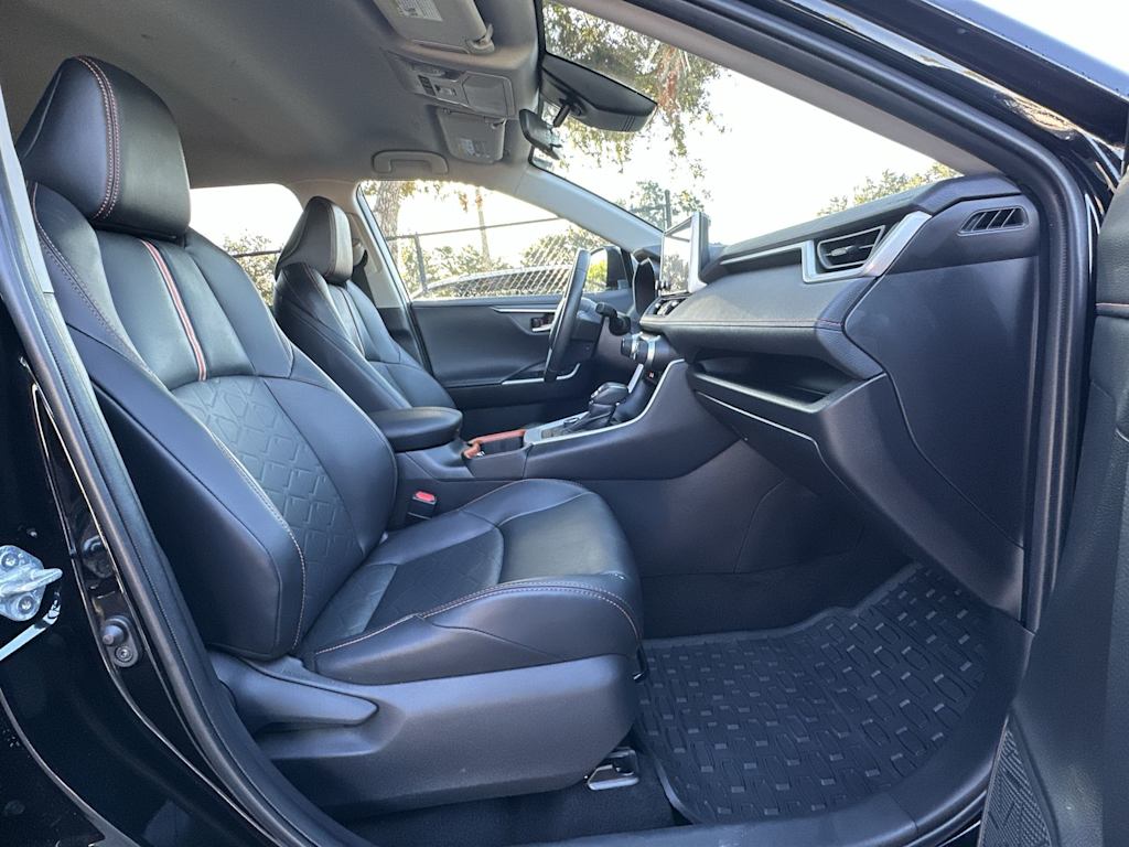 Thumbnail: 2024 Toyota RAV4 - 19