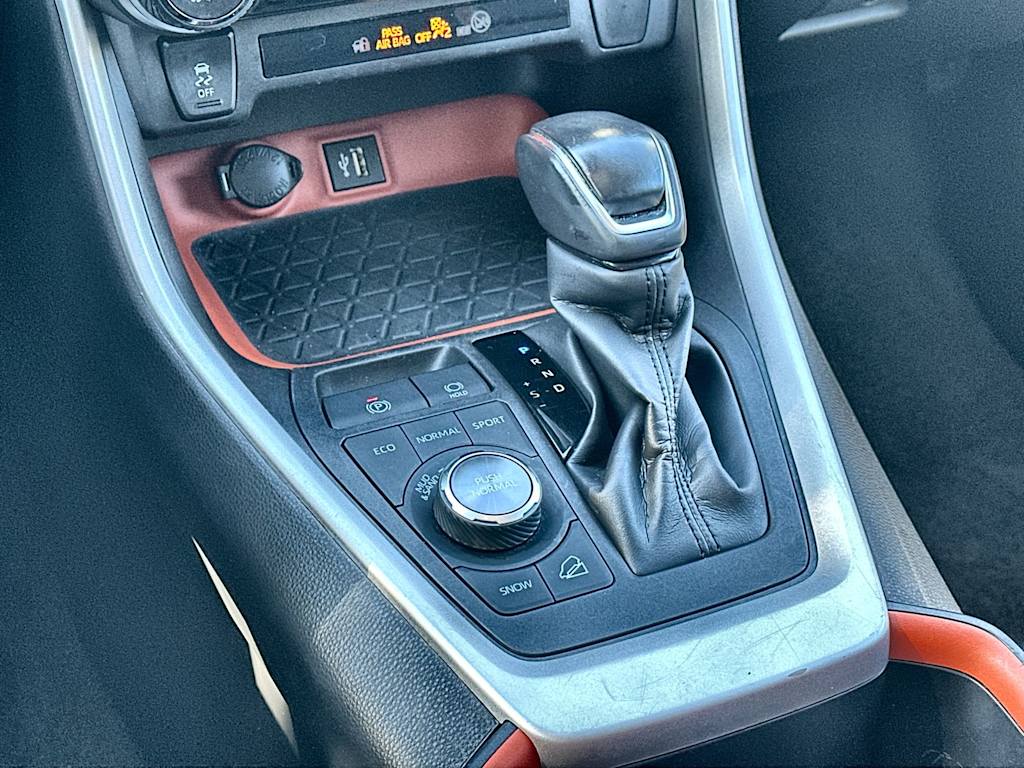 Thumbnail: 2024 Toyota RAV4 - 15