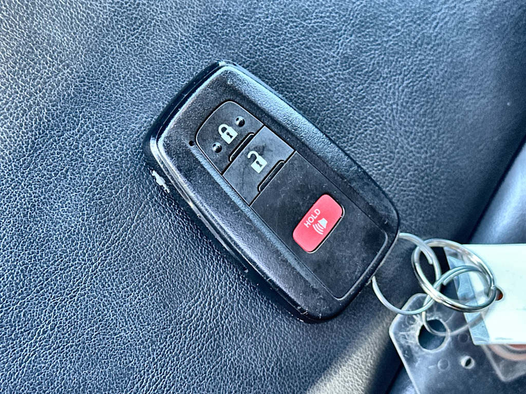 Thumbnail: 2024 Toyota RAV4 - 18