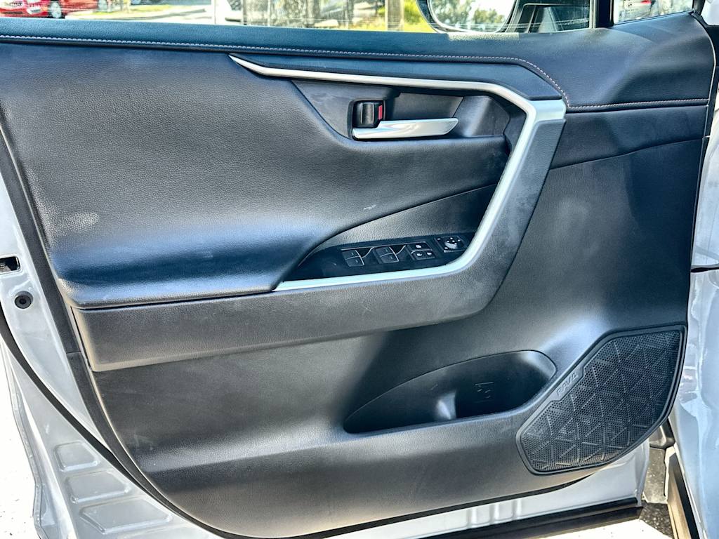 Thumbnail: 2024 Toyota RAV4 - 28