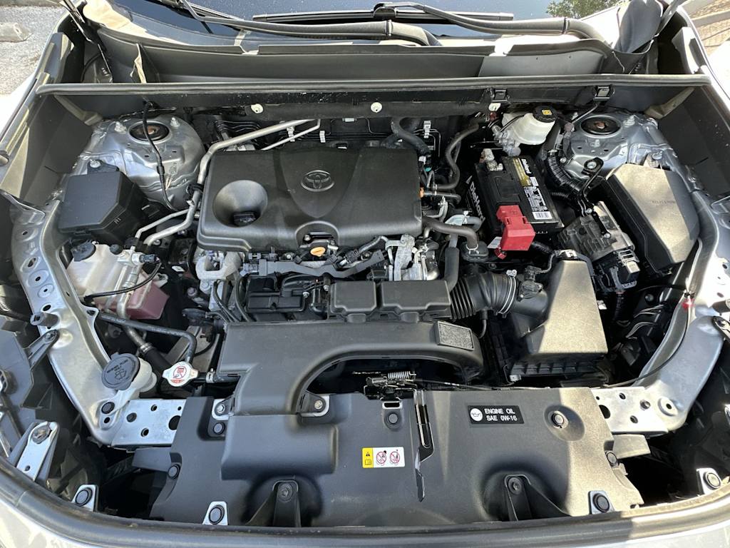 Thumbnail: 2020 Toyota RAV4 - 8