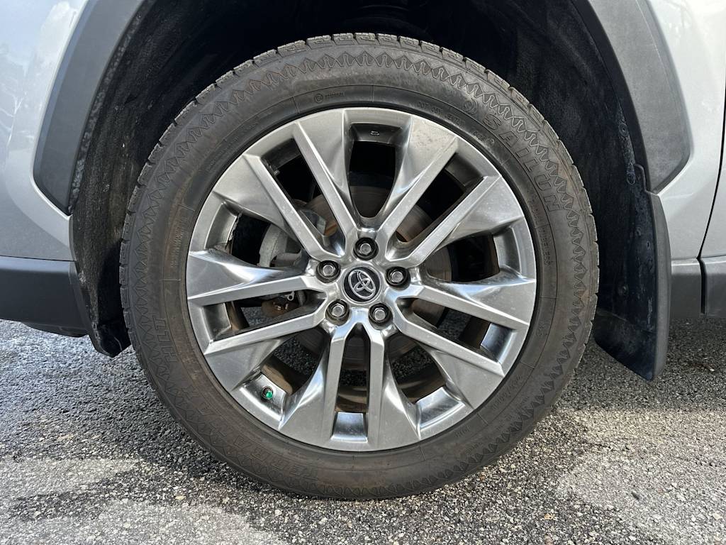 Thumbnail: 2020 Toyota RAV4 - 7