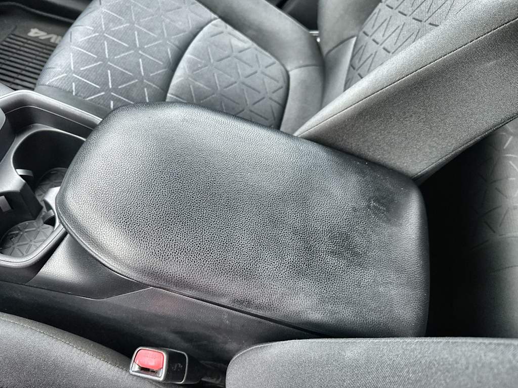 Thumbnail: 2021 Toyota RAV4 - 21