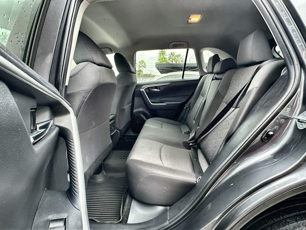 Thumbnail: 2021 Toyota RAV4 - 19