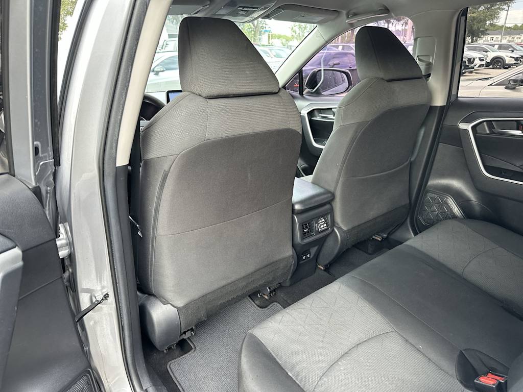 Thumbnail: 2021 Toyota RAV4 - 24