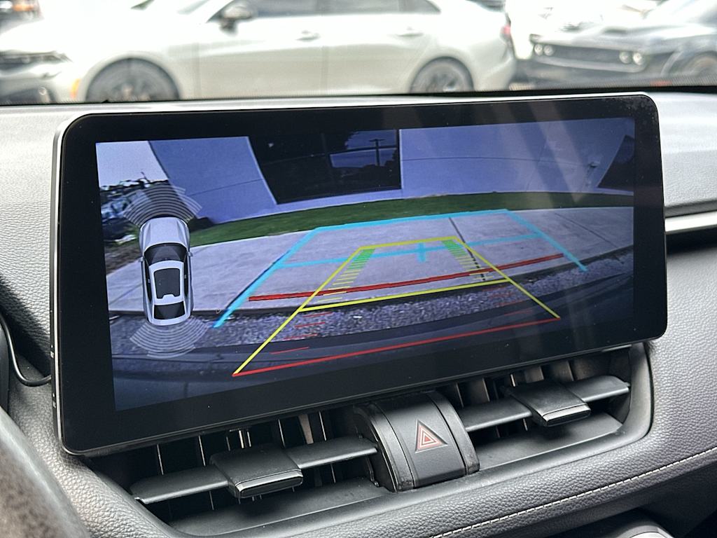 Thumbnail: 2021 Toyota RAV4 - 13