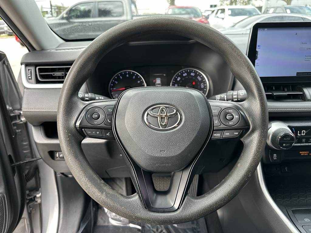 Thumbnail: 2021 Toyota RAV4 - 9