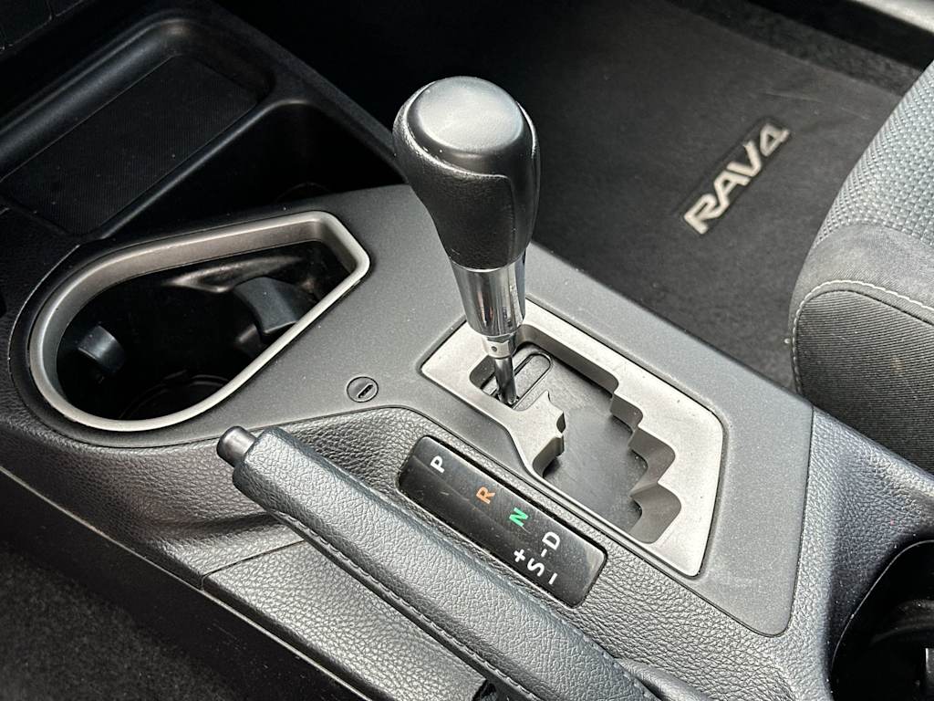 Thumbnail: 2018 Toyota RAV4 - 26