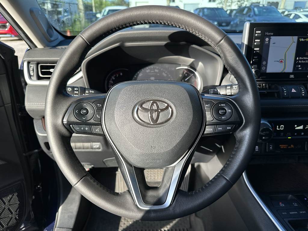 Thumbnail: 2020 Toyota RAV4 - 9