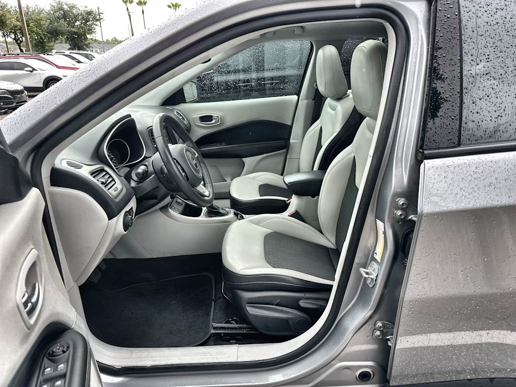 Thumbnail: 2019 Jeep Compass - 10