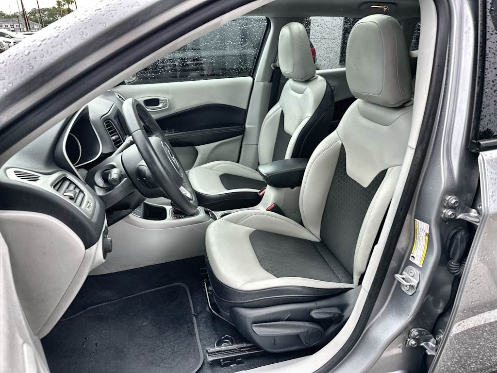 Thumbnail: 2019 Jeep Compass - 11