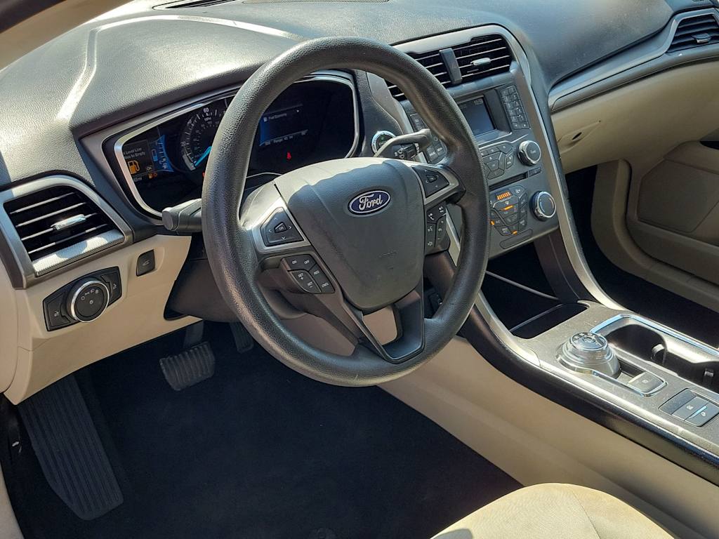 2018 Ford Fusion  19