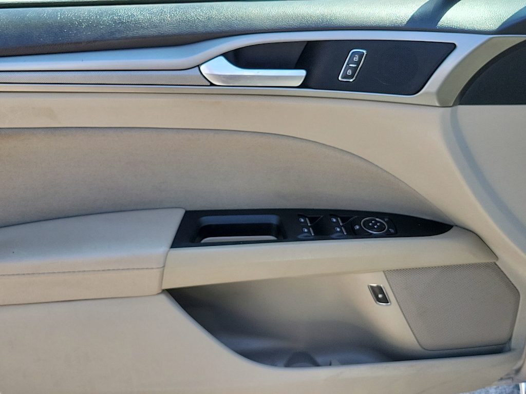 2018 Ford Fusion  20