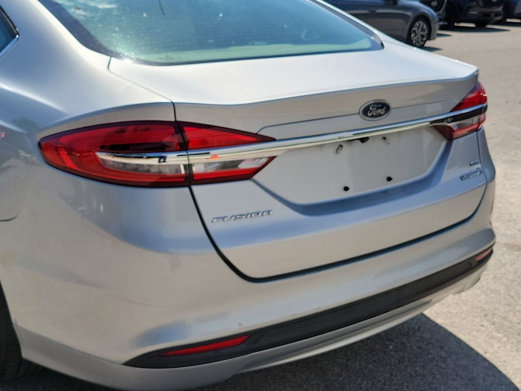 2018 Ford Fusion  18