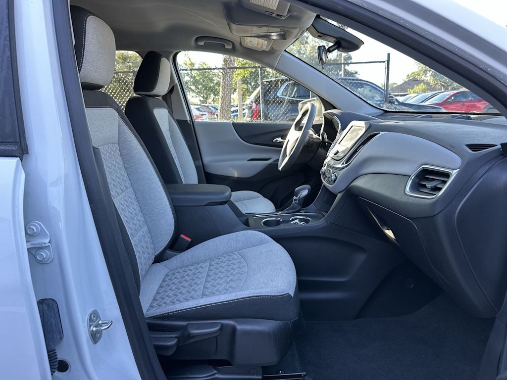 Thumbnail: 2023 Chevrolet Equinox - 18