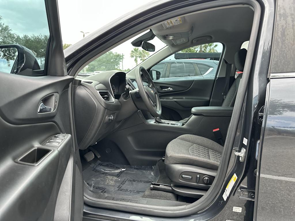 Thumbnail: 2023 Chevrolet Equinox - 9