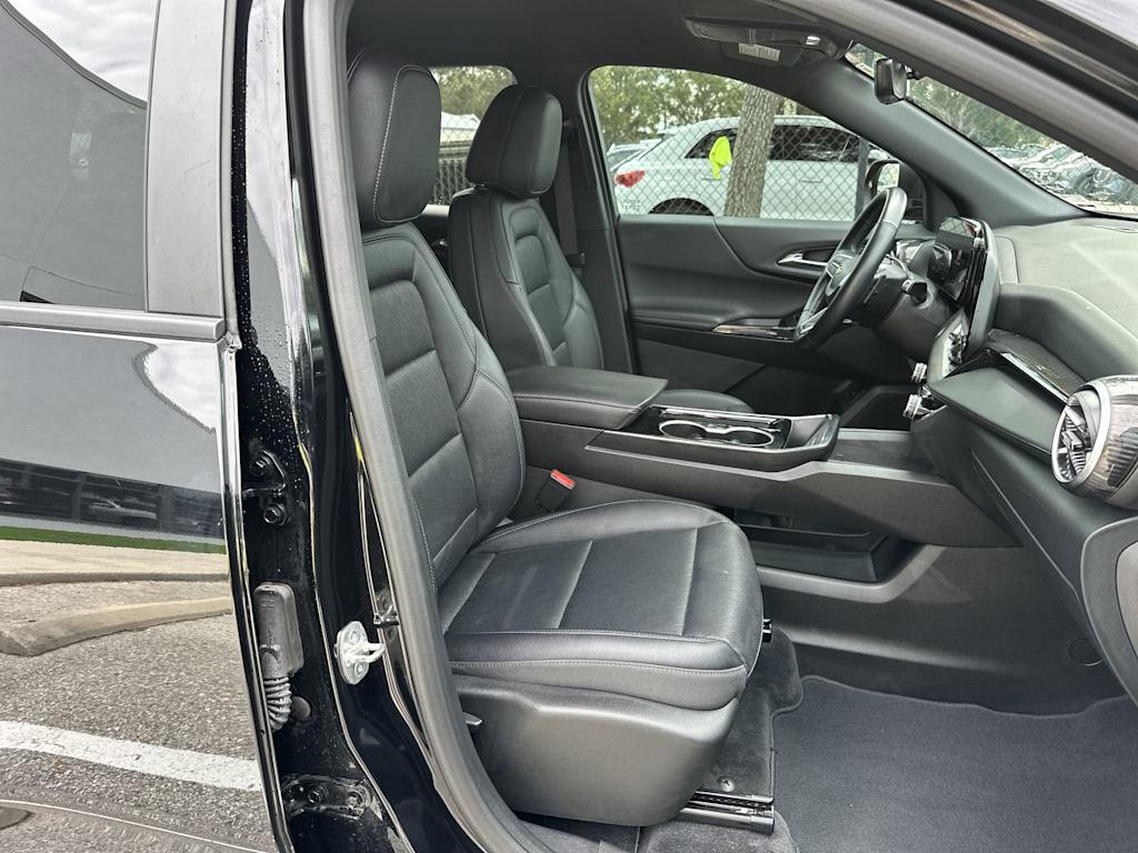 Thumbnail: 2025 Chevrolet Equinox - 19