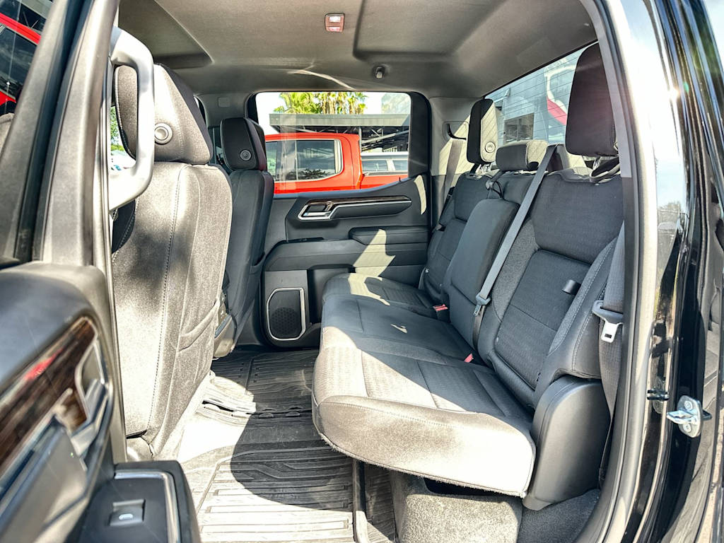 Thumbnail: 2023 GMC Sierra 1500 - 12