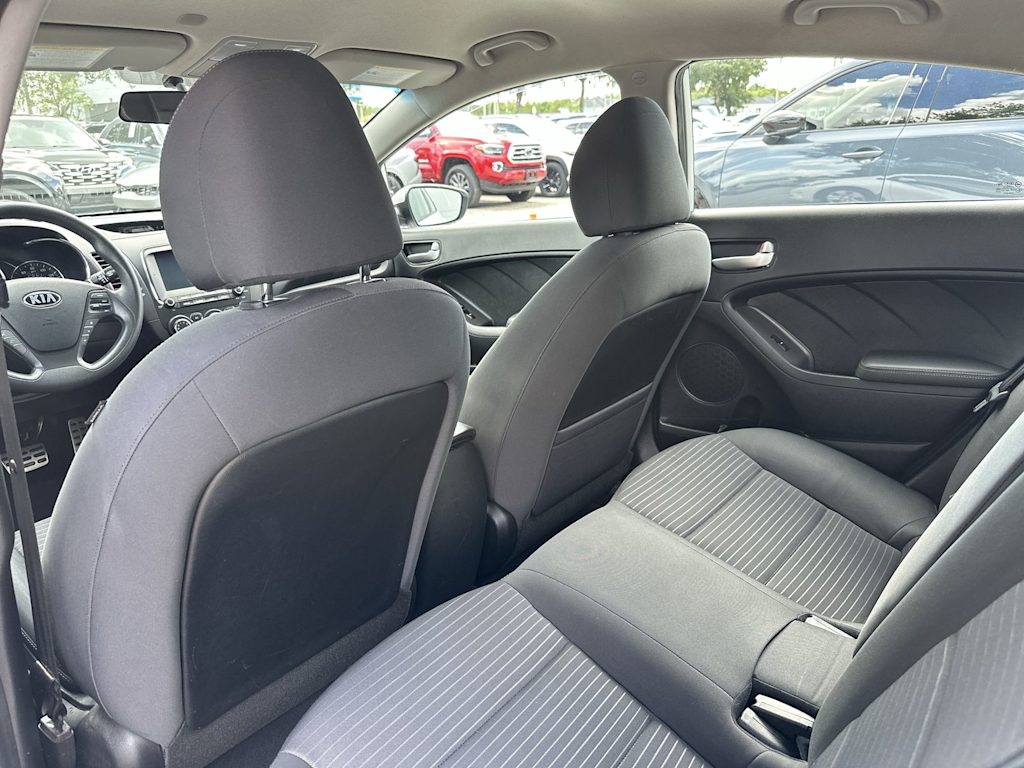 Thumbnail: 2018 Kia Forte - 24