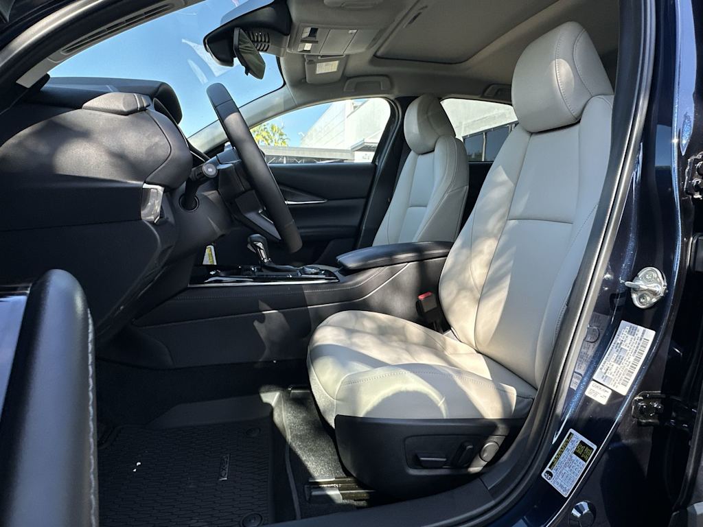 Thumbnail: 2025 Mazda CX-30 - 12