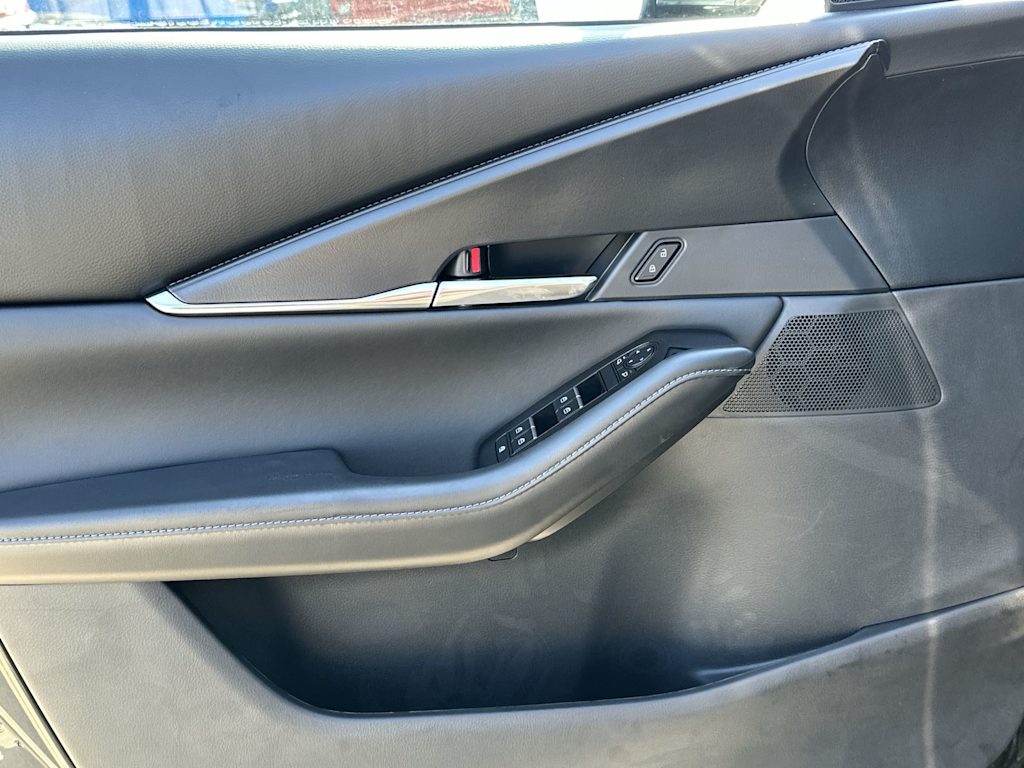 Thumbnail: 2025 Mazda CX-30 - 21