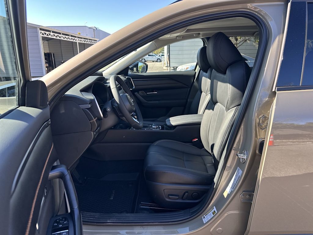 Thumbnail: 2025 Mazda CX-30 - 13