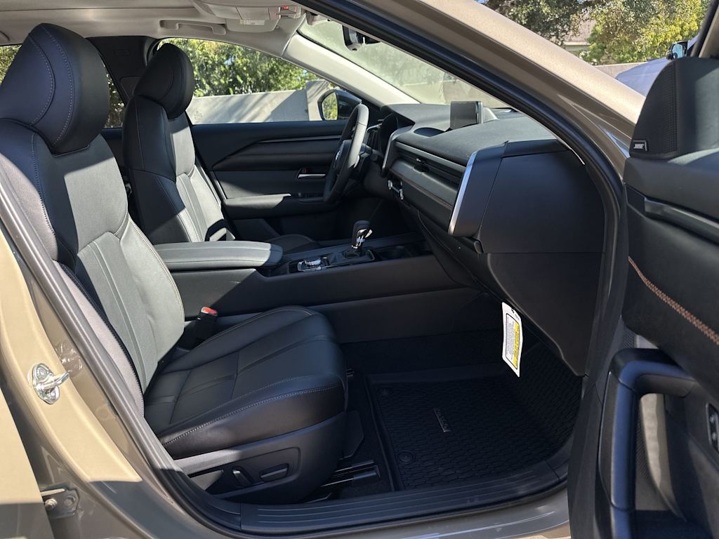 Thumbnail: 2025 Mazda CX-30 - 12