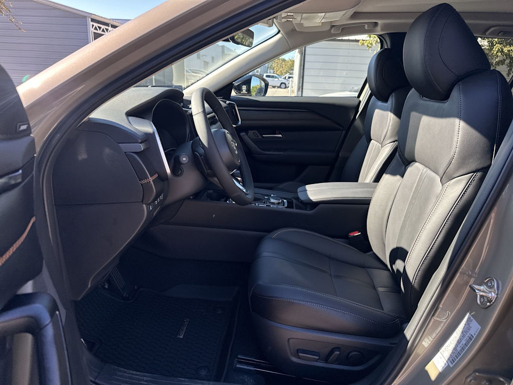 Thumbnail: 2025 Mazda CX-30 - 11