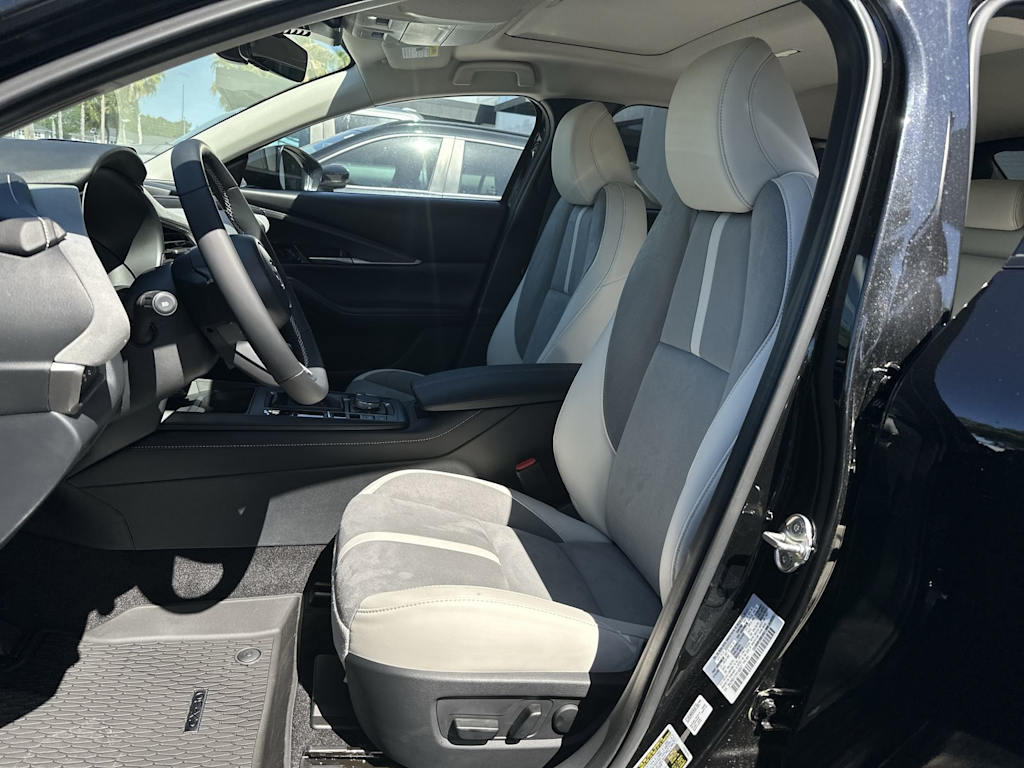 Thumbnail: 2026 Mazda CX-30 - 9