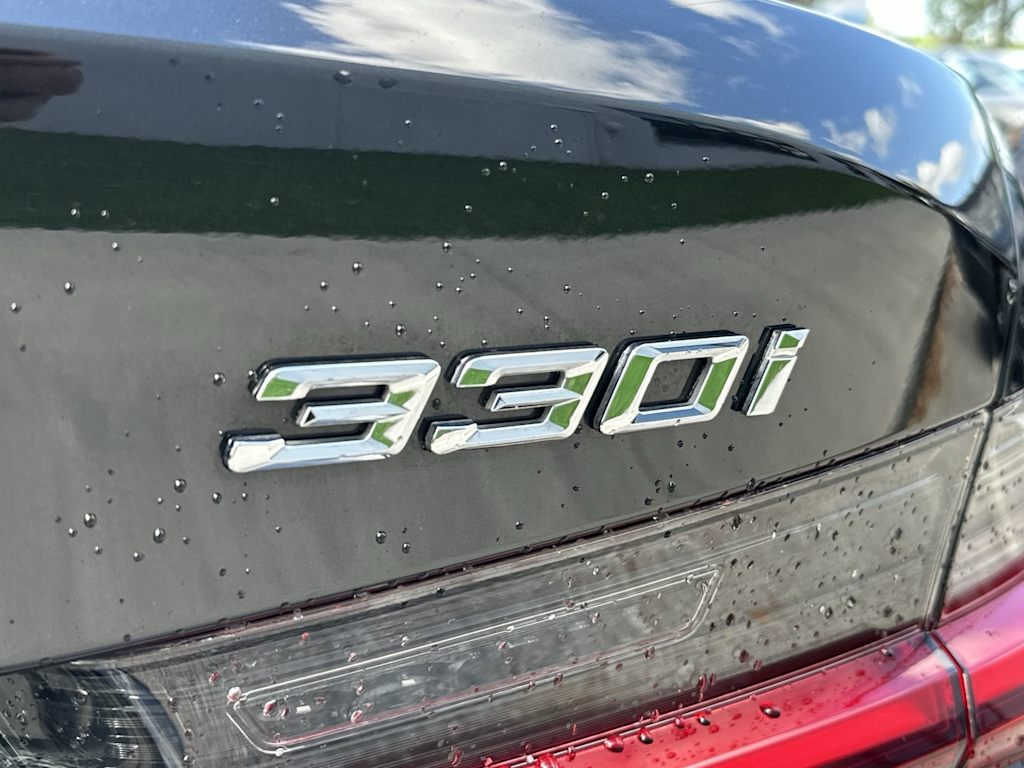 Thumbnail: 2024 BMW 3 Series - 6