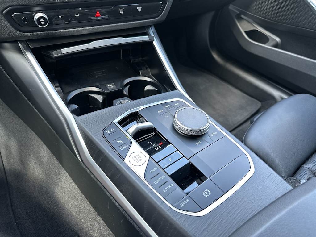 Thumbnail: 2024 BMW 3 Series - 14