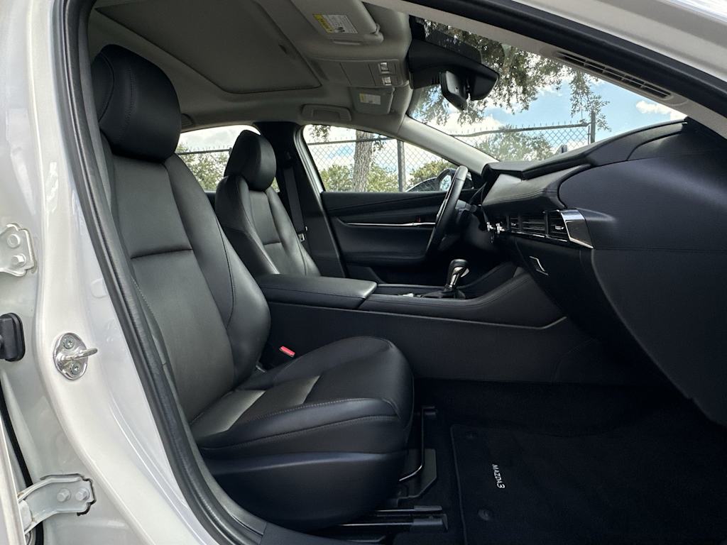 Thumbnail: 2023 Mazda Mazda3 - 20