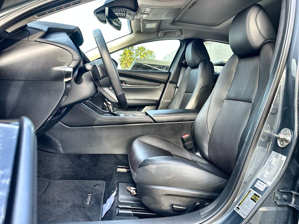 Thumbnail: 2025 Mazda Mazda3 - 12