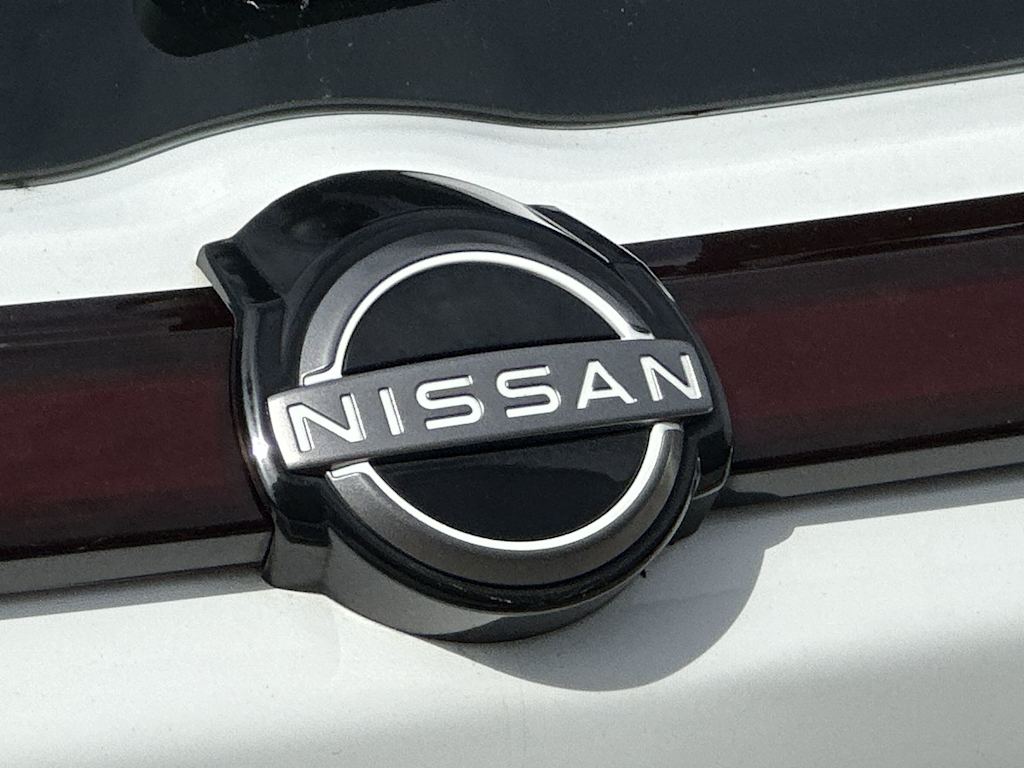 Thumbnail: 2023 Nissan Kicks - 23