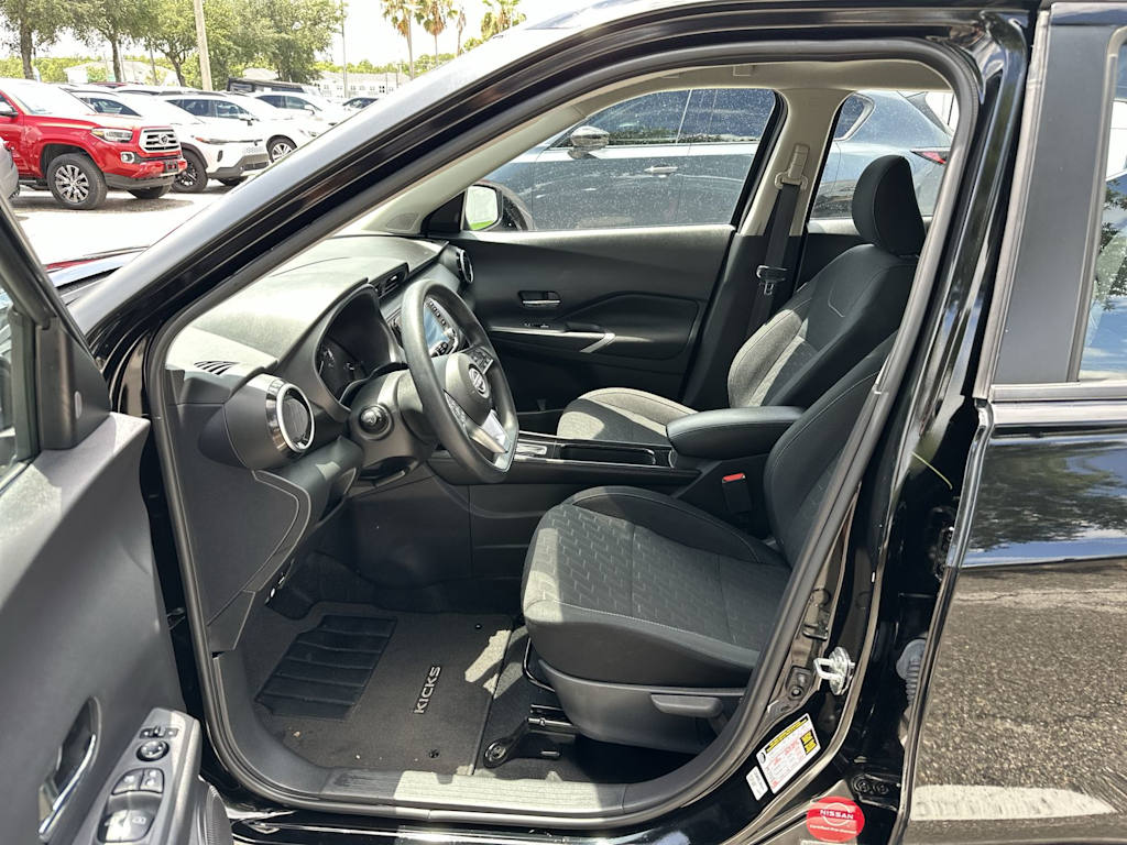 Thumbnail: 2024 Nissan Kicks - 9