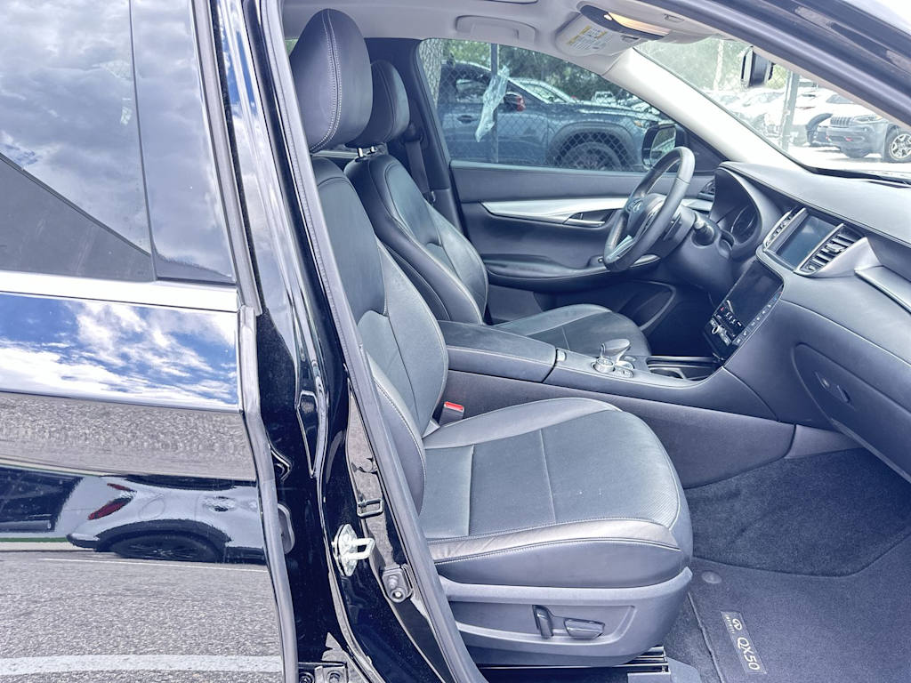 Thumbnail: 2021 INFINITI QX50 - 21