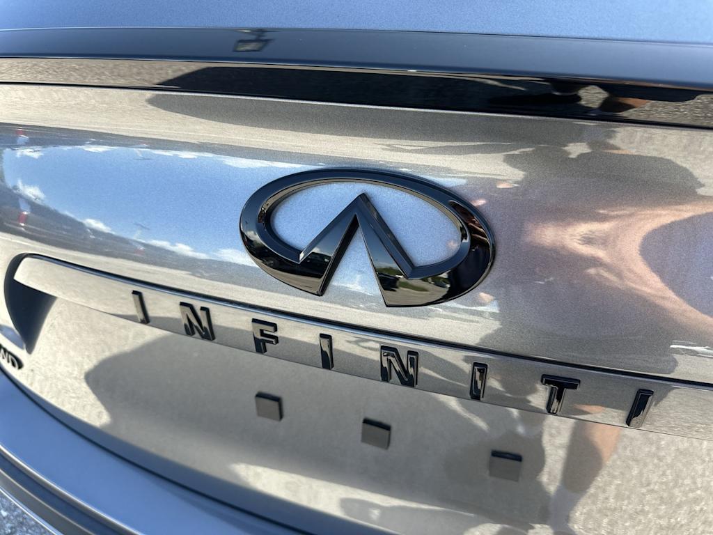 Thumbnail: 2023 INFINITI QX50 - 20
