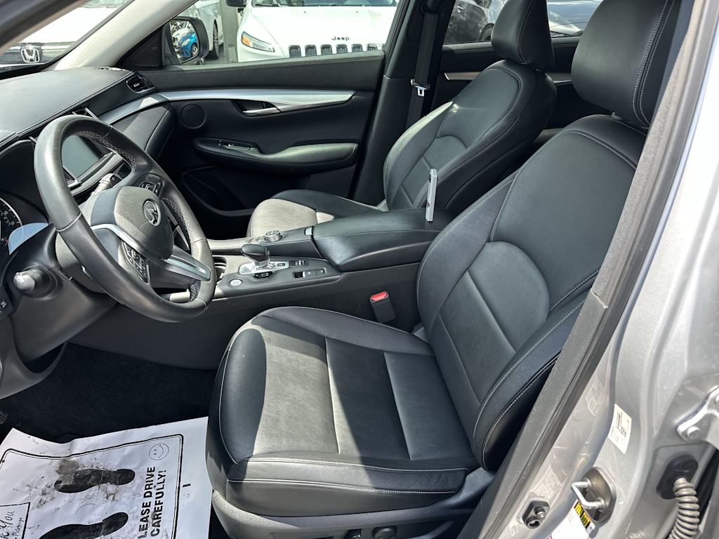 Thumbnail: 2019 INFINITI QX50 - 10