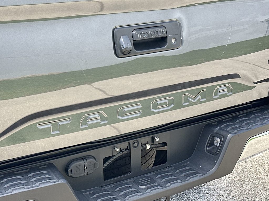 Thumbnail: 2021 Toyota Tacoma - 7