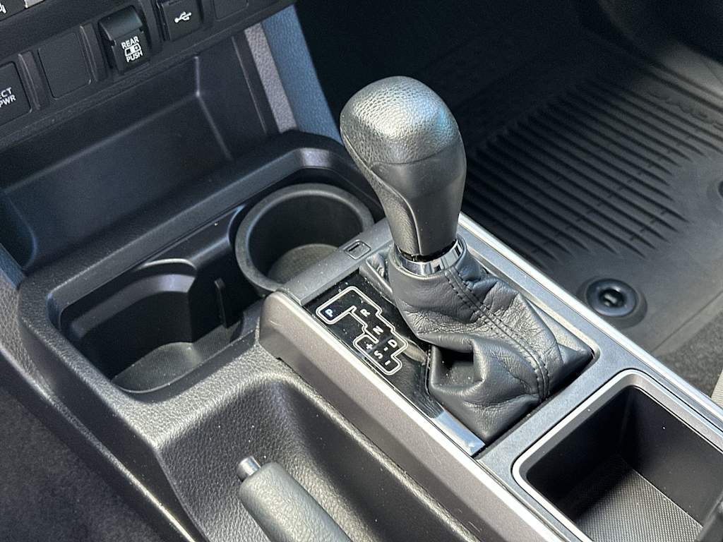 Thumbnail: 2021 Toyota Tacoma - 25