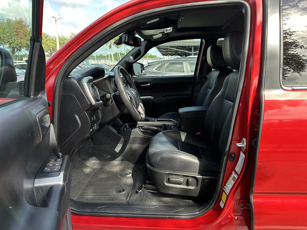 Thumbnail: 2023 Toyota Tacoma - 10