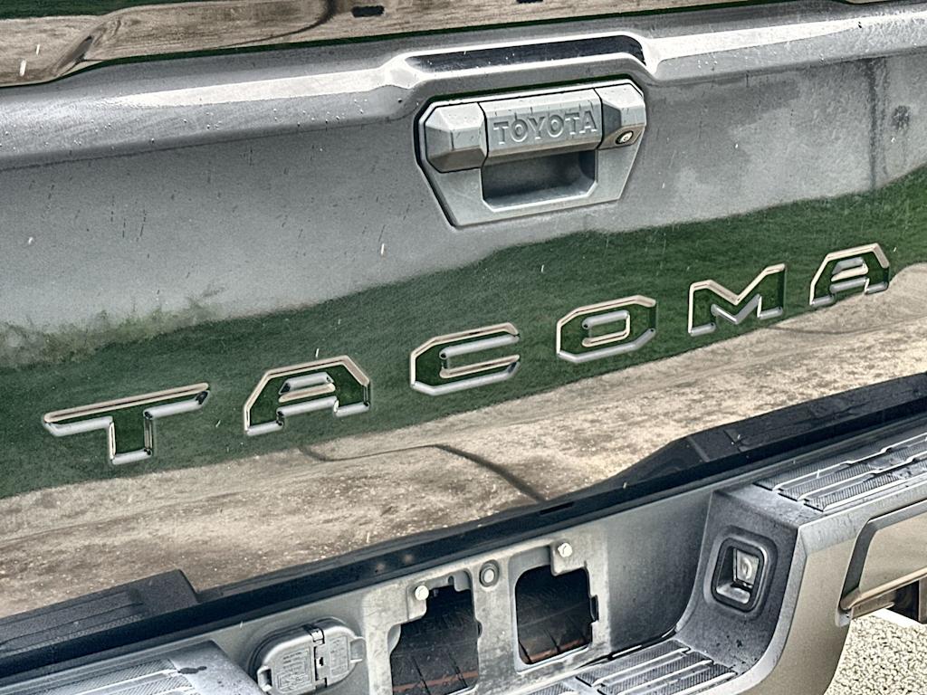 Thumbnail: 2024 Toyota Tacoma - 21