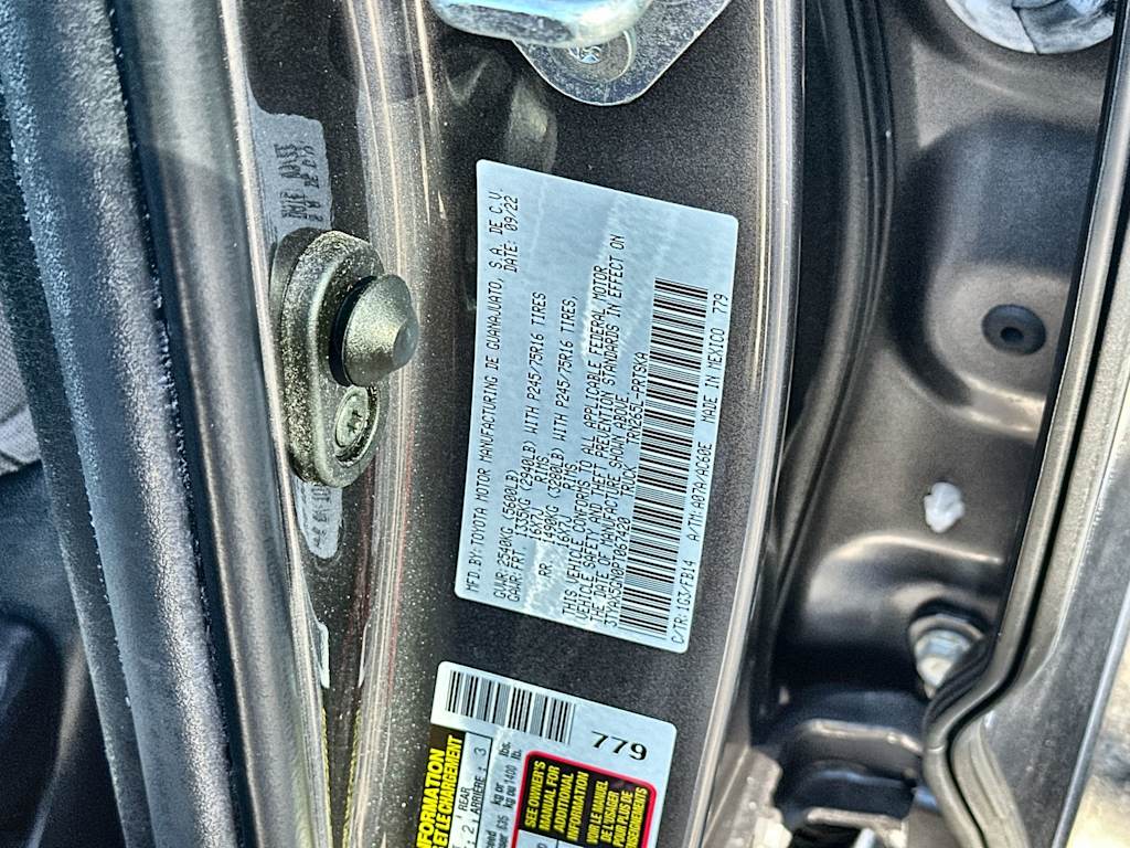 Thumbnail: 2023 Toyota Tacoma - 17