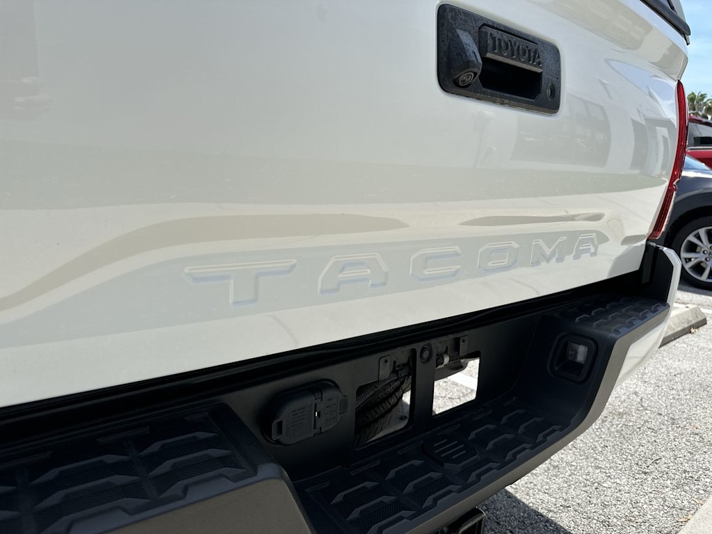 Thumbnail: 2022 Toyota Tacoma - 23