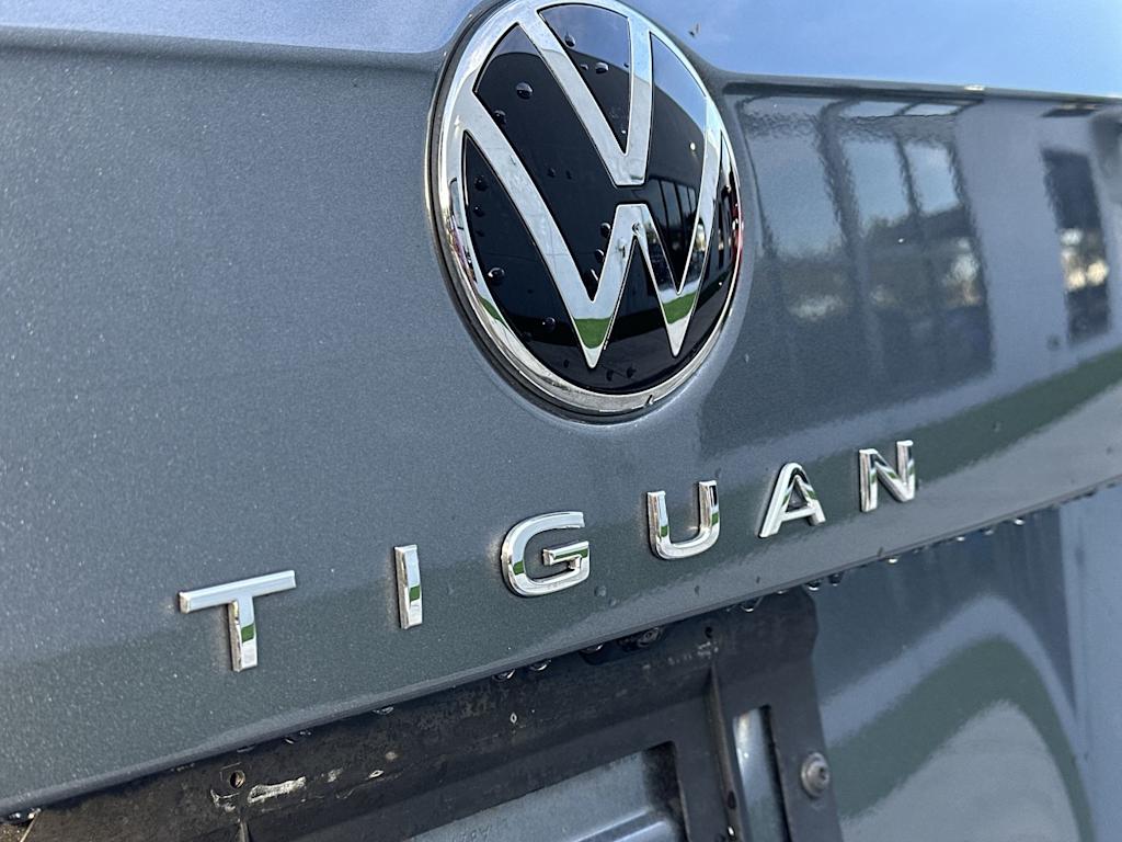Thumbnail: 2022 Volkswagen Tiguan - 7